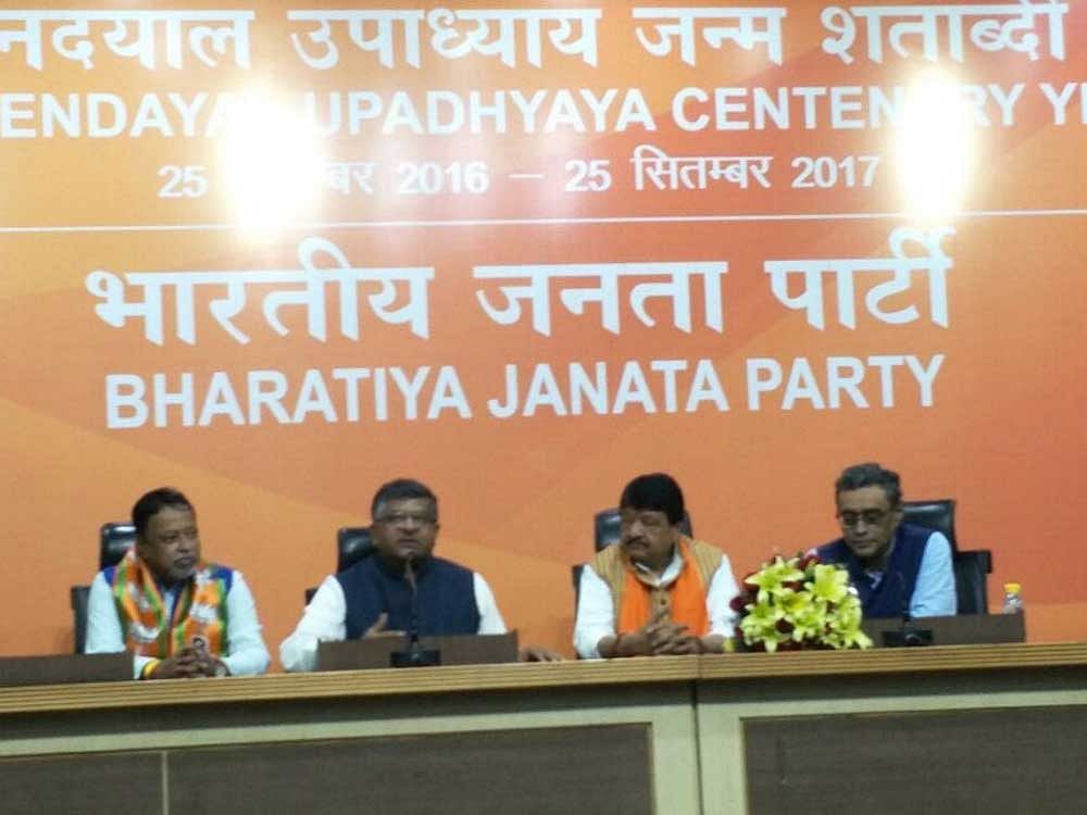 Former Railway Minister Mukul Roy, who recently quit the Trinamool Congress, today joined the BJP. Image courtesy: Twitter