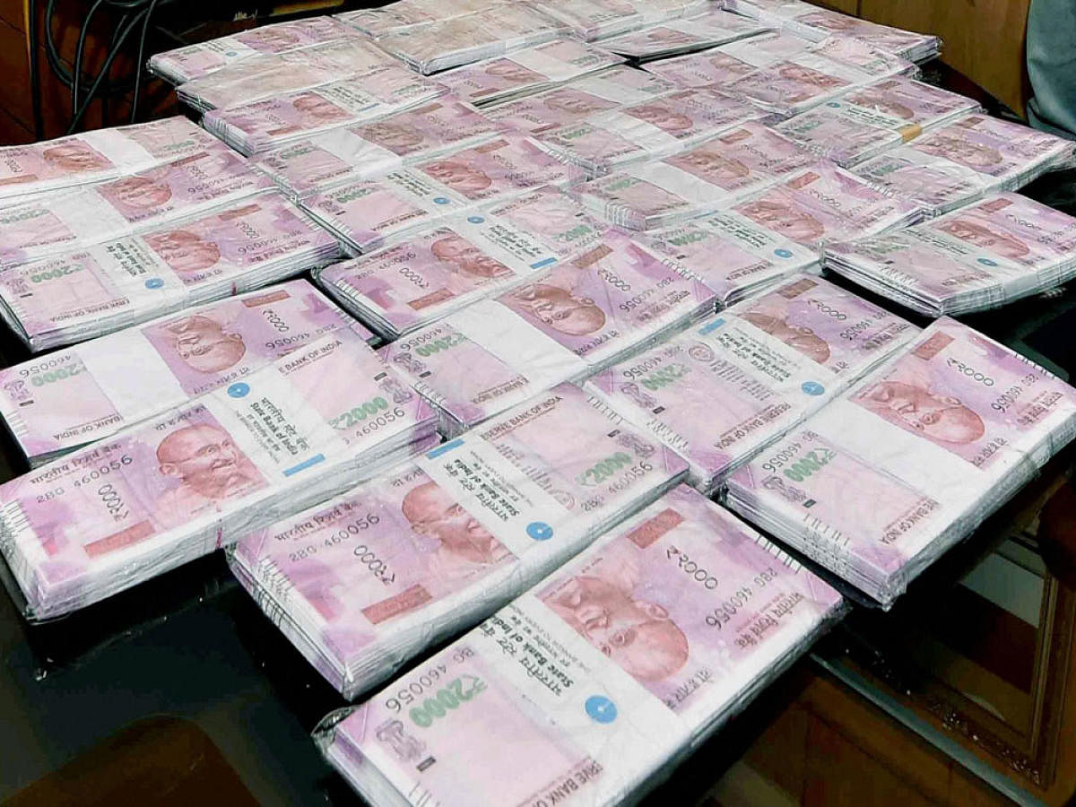 The counterfeit notes, all in Rs 2000 denomination and having a face value of Rs 4 lakh, were hidden in the soles of the shoes in his bag and the one he was wearing, he said.
