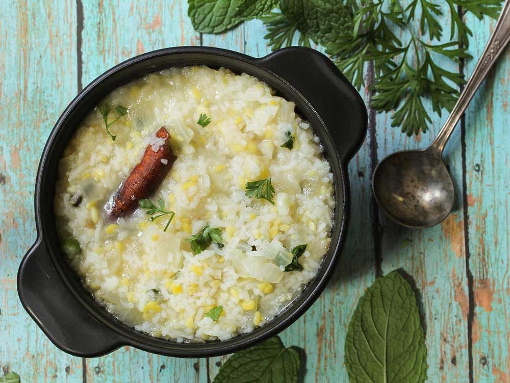 comfort food 'Khichdi' is creating waves on social media.