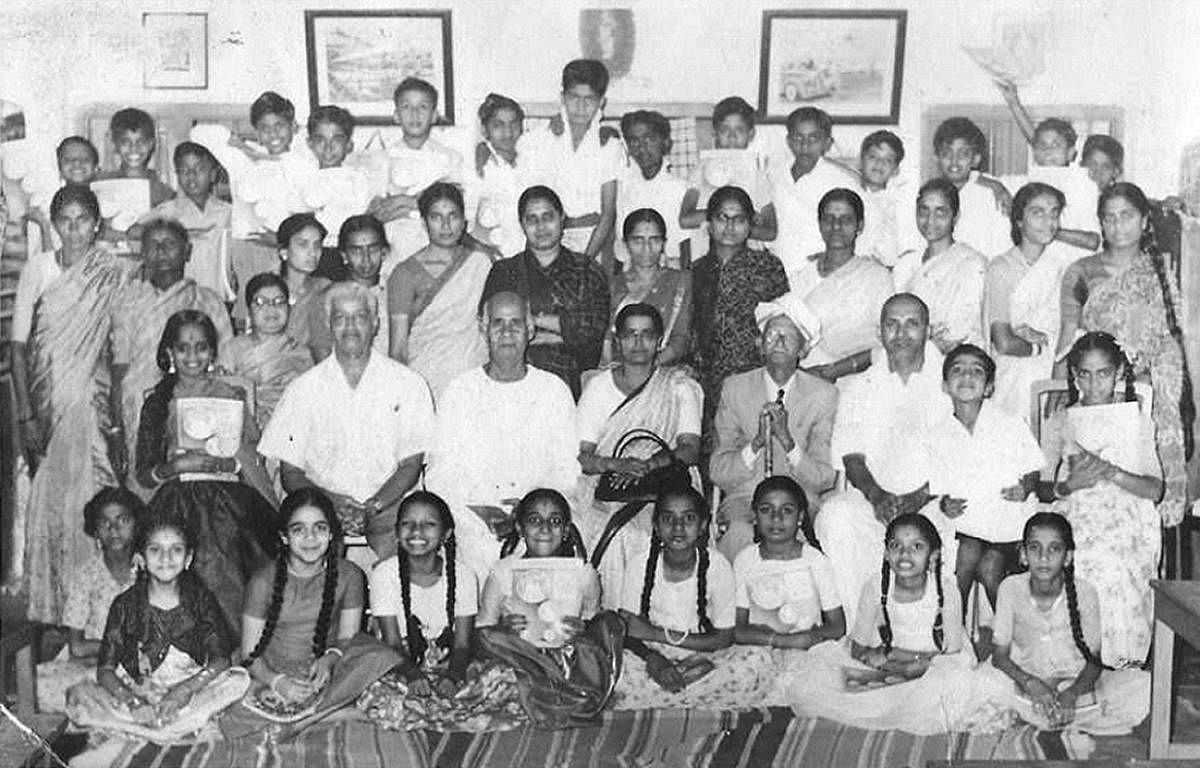 (From left, top row) Ranganatha, Raghunandan, Venkatesh, Chandrakanth, Anantharaman (sixth), Narendra, Nagaraj, Prasad, the author, Sai Kumar, Sridhar, Janardhan and Mohanraj (14th).