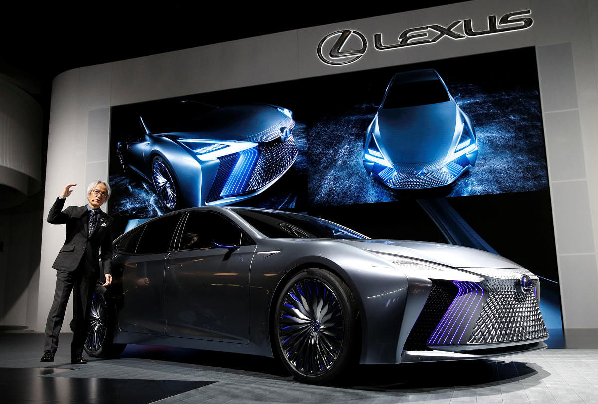 exus International President Yoshihiro Sawa presents Lexus LS+ Concept during media preview of the 45th Tokyo Motor Show in Tokyo, Japan October 25, 2017. REUTERS
