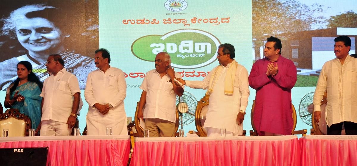 Chief Minister Siddaramaiah lays the foundation stone for an Indira Canteen in Udupi on Sunday. Dh photo
