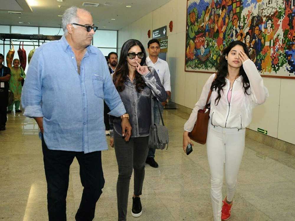 Sridevi joined by her husband producer Boney Kapoor and daughter, aspiring actor Jhanvi Kapoor at IFFI2017. Image Courtesy: IFFI2017/Twitter