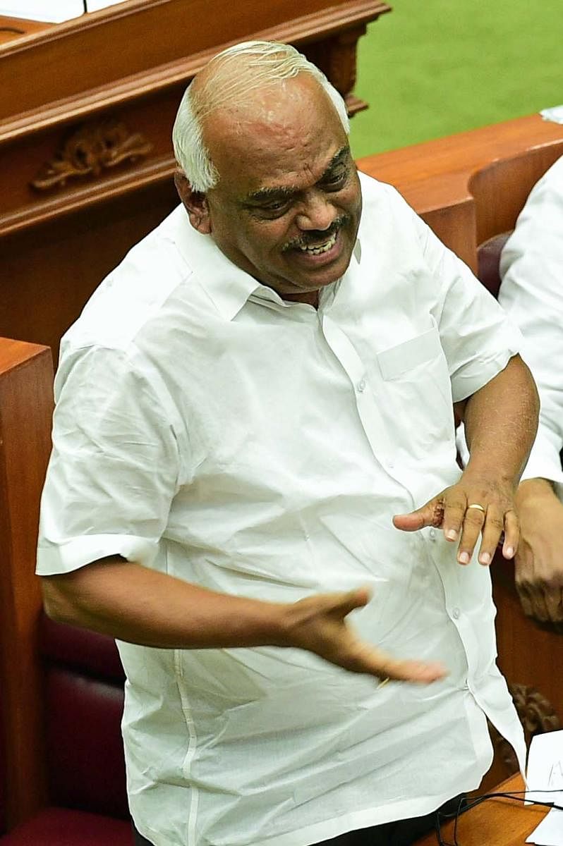 Health and Family Welfare Minister Ramesh Kumar speaks during a discussion on the KPME Bill in Legislative Assembly in Belagavi on Wednesday. DH Photo.