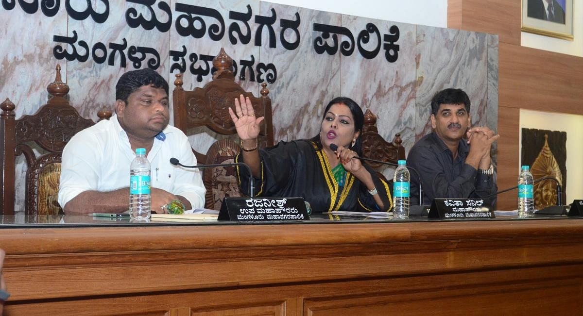 During the council meeting at Mangaluru City Corporation on Tuesday. Deputy Mayor Rajanish and Commissioner Muhammed Nazir were present. DH Photo