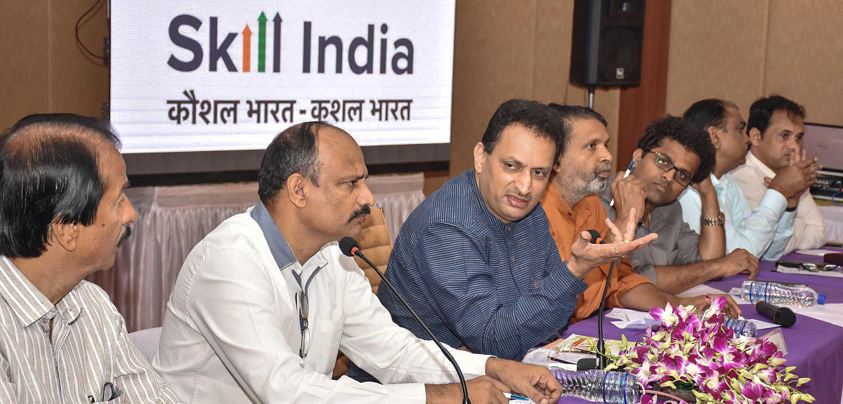 Union Minister of state for Skill Development and Entrepreneurship Anantkumar Hegde interacts with young entrepreneurs in Mysuru on Sunday. DH PHOTO