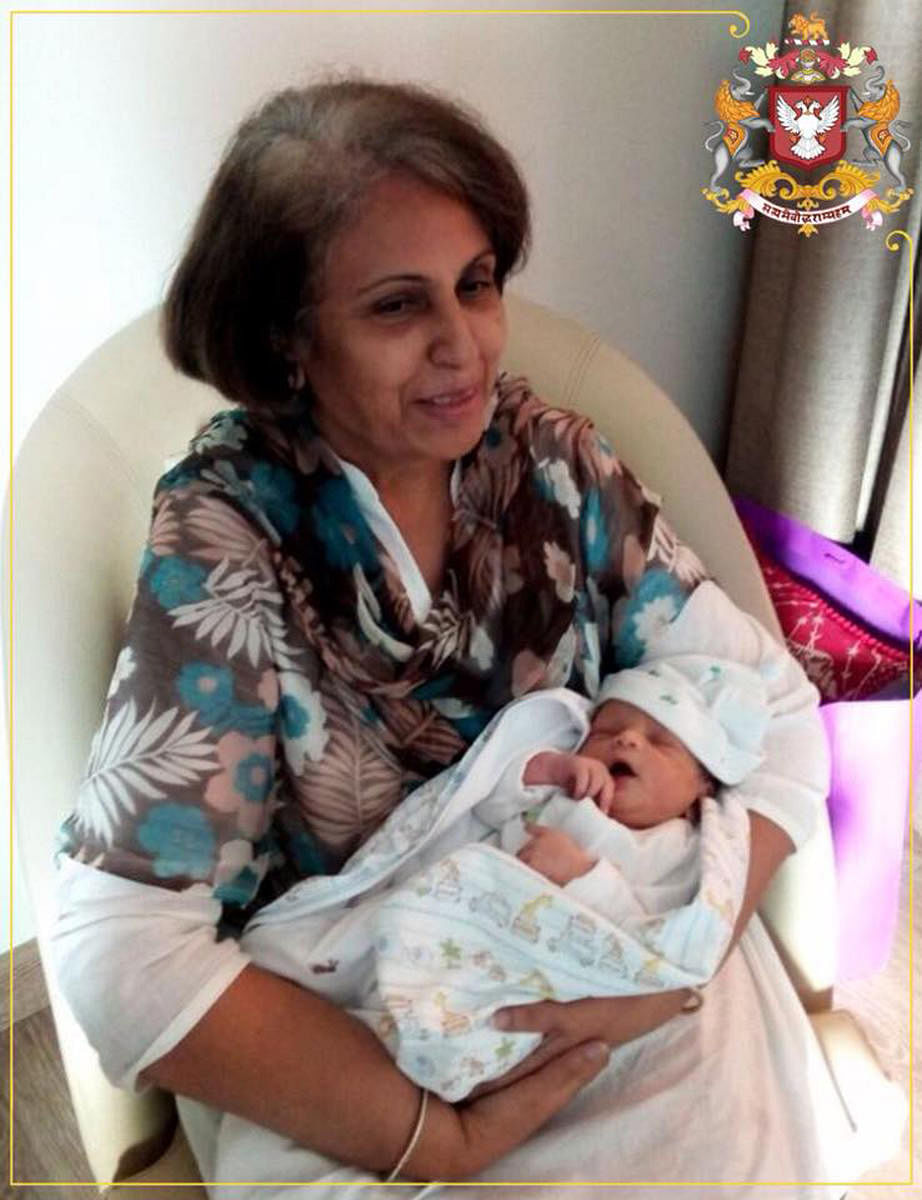 Yaduveer Krishnadatta Chamaraja Wadiyar released his son's picture with Pramoda Devi on his web site.