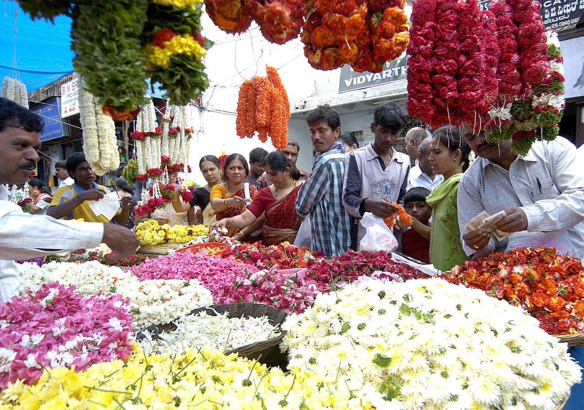 Fruit, veggie markets at Gandhi Bazaar to see better days