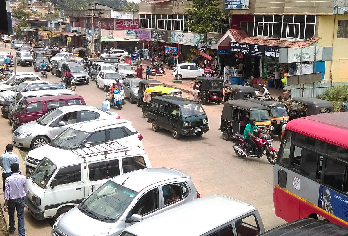 Traffic congestion at KSRTC road in Virajpet.
