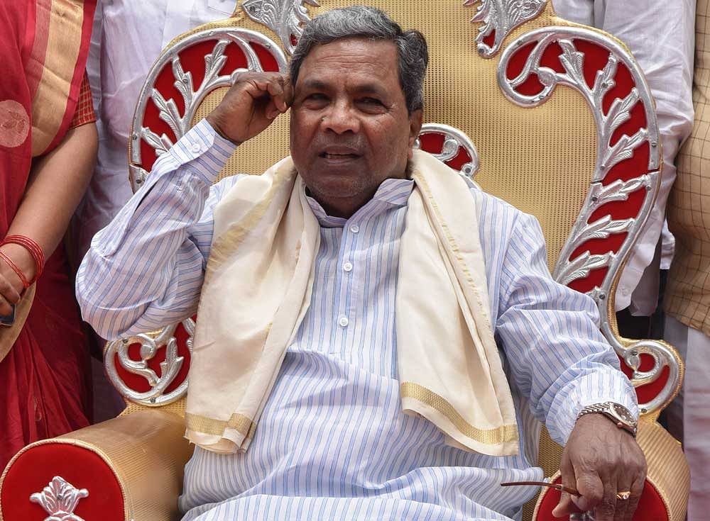 Chief Minister Siddaramaiah on Friday pitched for ballot papers to replace electronic voting machines (EVM) in the 2018 Assembly polls, expressing concern that the machines were prone to tampering.  DH file photo.