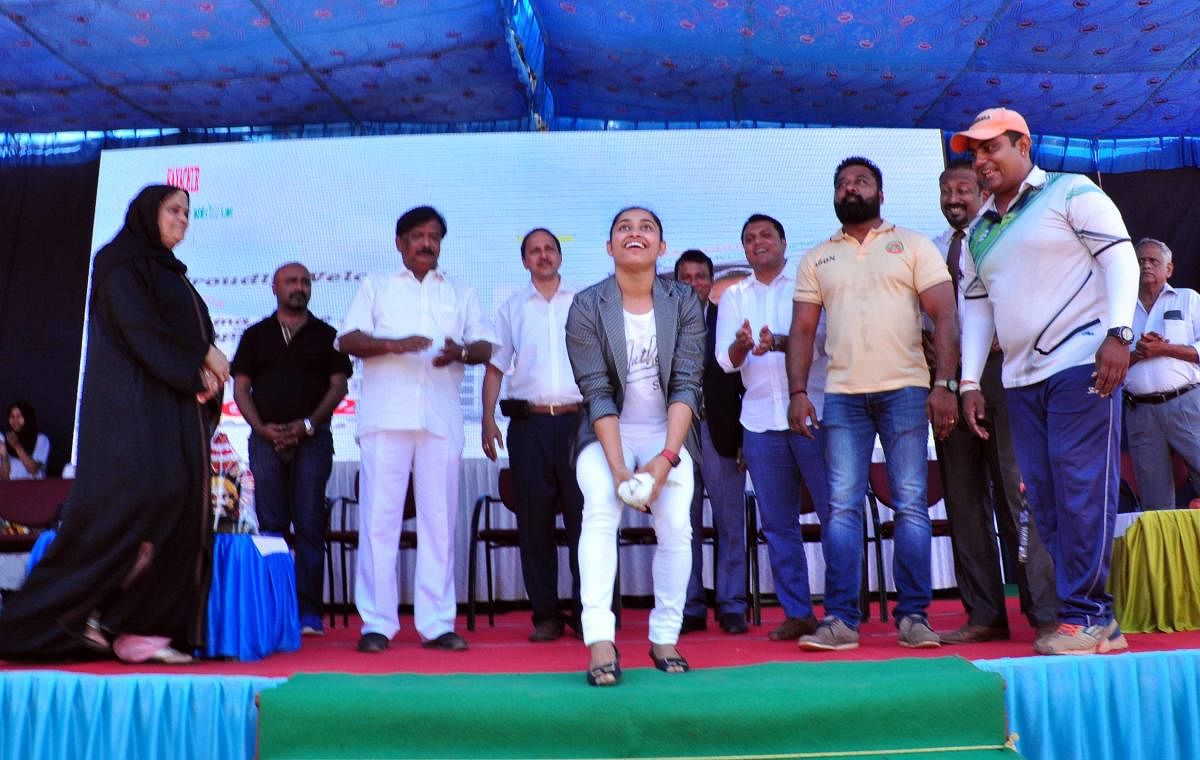Olympian Dipa Karmakar inaugurates Kanachur Agon, sports meet of Kanachur Institute of Medical Sciences, at Natekal on the outskirts of Mangaluru on Saturday.