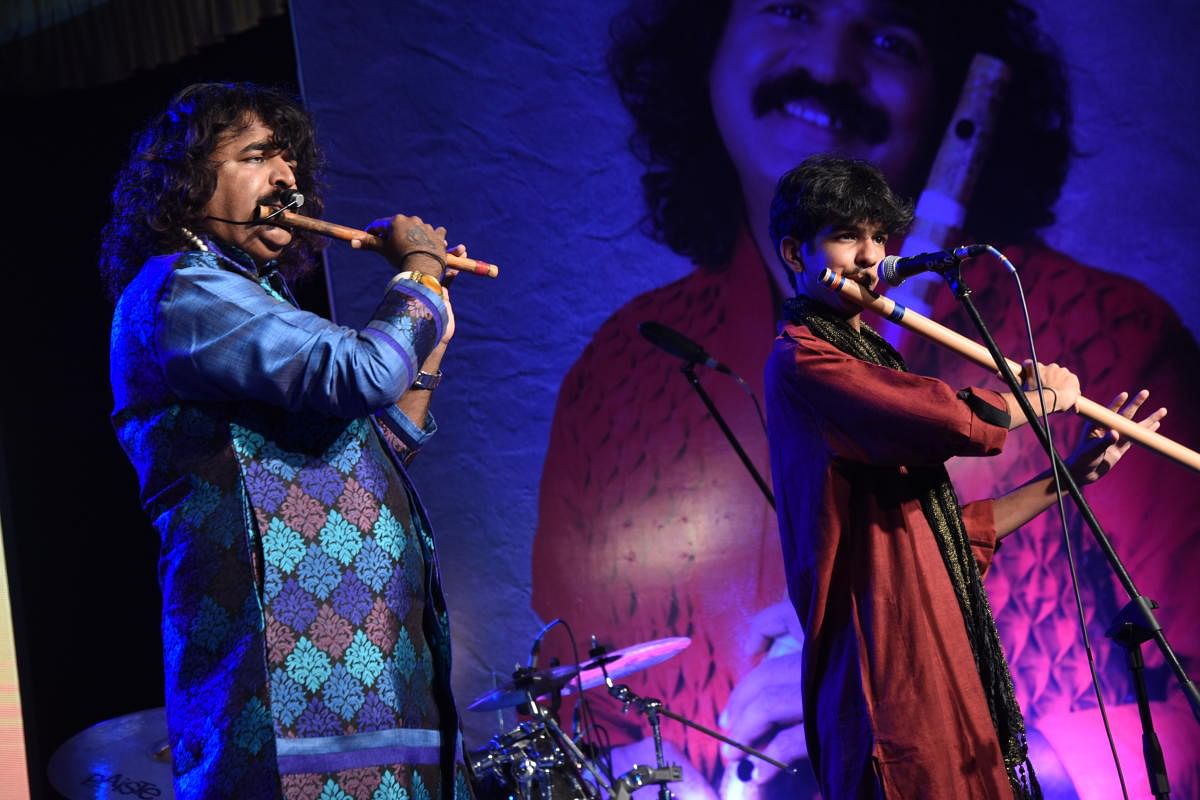 Pravin Godkhindi and his son Shadaj perform at the valedictory programme of the diamond jubilee celebrations of MIT in Manipal.