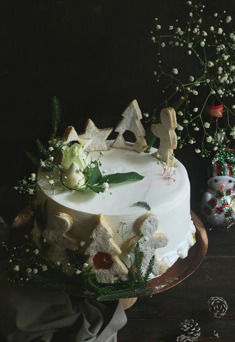 White Christmas cake by Swayampurna Mishra.