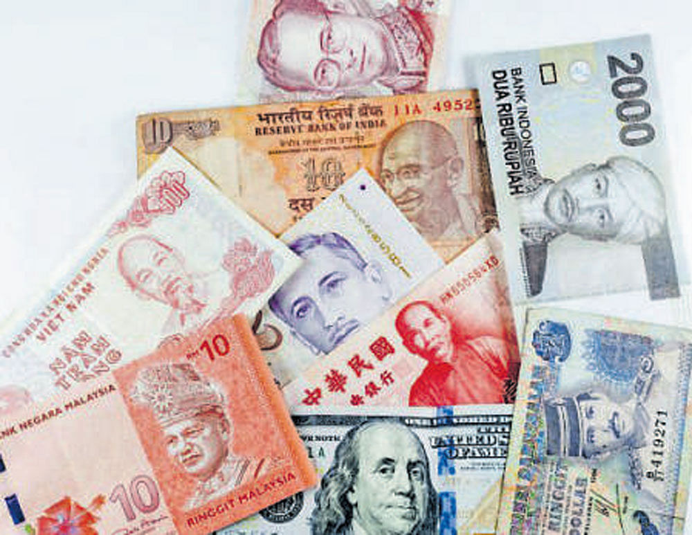 The country's foreign exchange reserves surged by $3.53 billion to touch a new lifetime high of $404.921 billion in the week to December 22, aided by an increase in foreign currency assets, Reserve Bank data showed on Friday. File photo