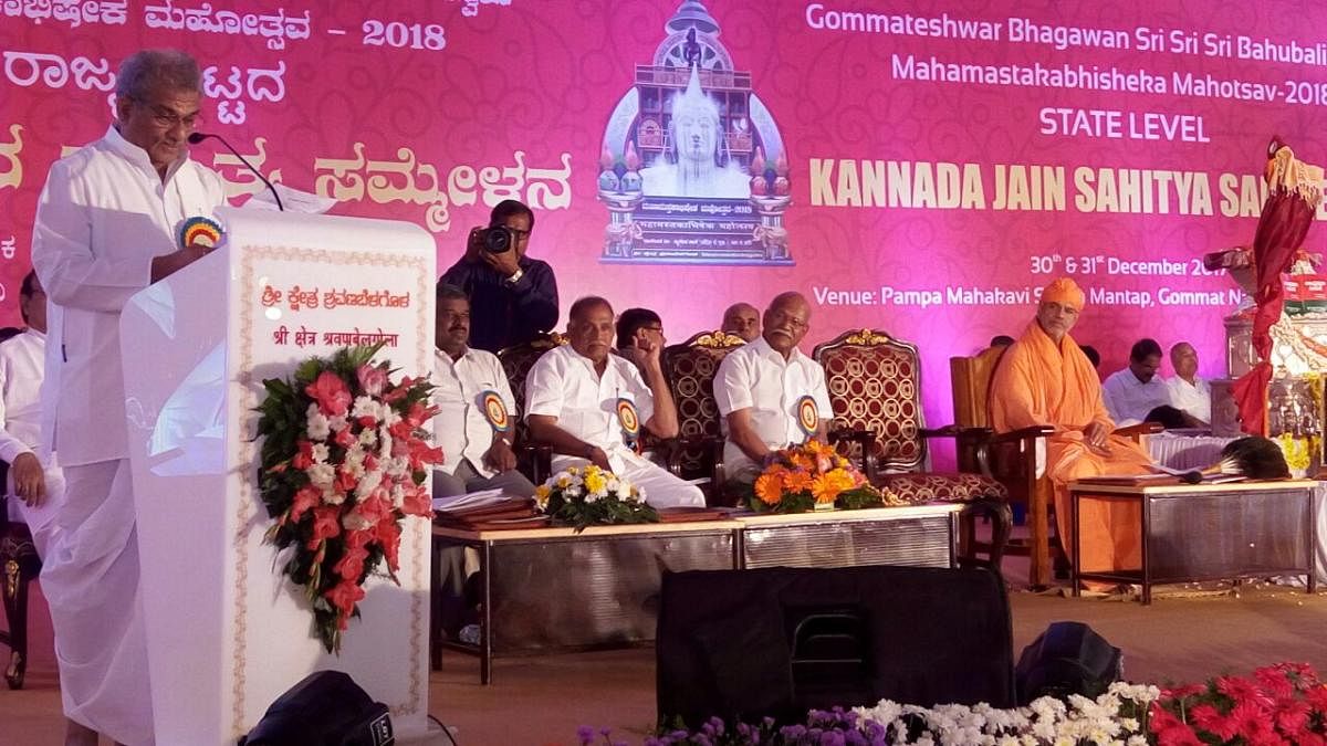 Dharmasthala Dharmadhikari Veerendra Heggade speaks at Jaina literary convention at Shravanabelagola in Hassan district on Saturday. DH PHOTO