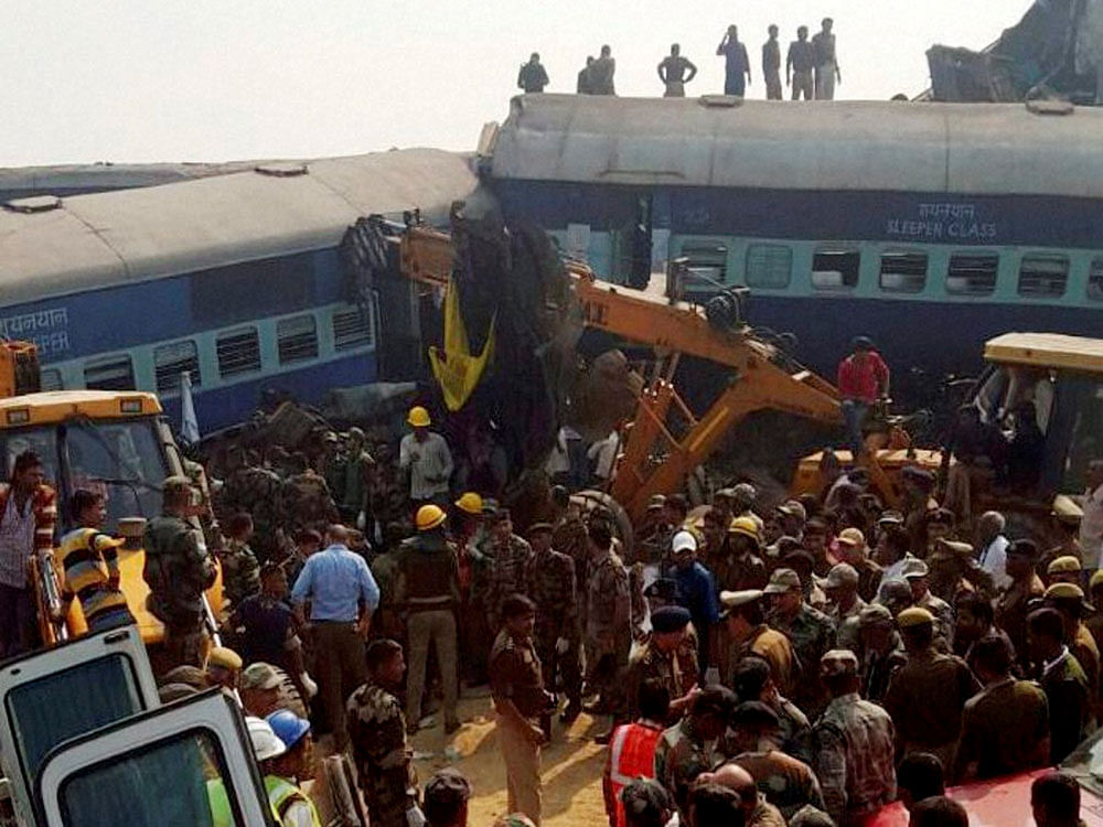 While the railways' data shows a marked decline in the number of consequential train accidents, there is a colossal lack of occupied posts in the railways, with 16 percent of it being the safety-related posts.