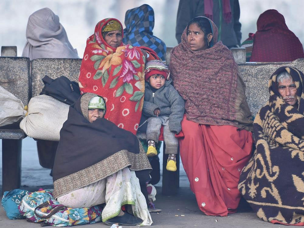 The national capital witnessed another cold morning with the mercury dipping to 4.2 degrees Celsius and high humidity levels reducing visibility to 400 metres. PTI file photo