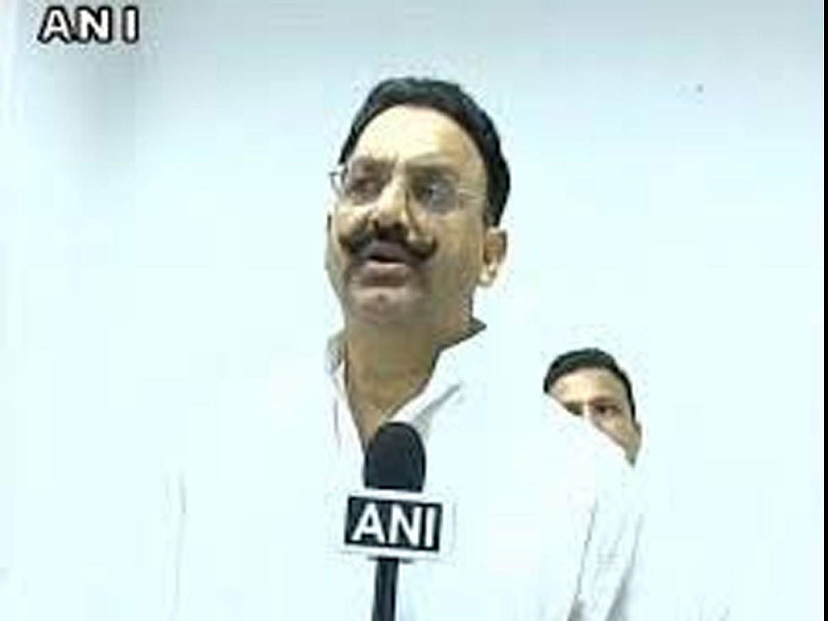 Jailed BSP MLA Mukhtar Ansari, lodged in Banda prison in connection with various criminal cases, today suffered a heart attack and was rushed to the district hospital in Banda.