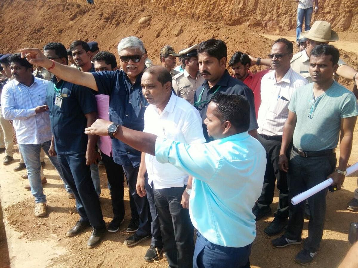 Goa Water Resources Minister Vinod Palyekar and officials from his state inspect the Kalasa-Banduri project site at Kanakumbi in Khanapur taluk of Belagavi district on Saturday. DH Photo.