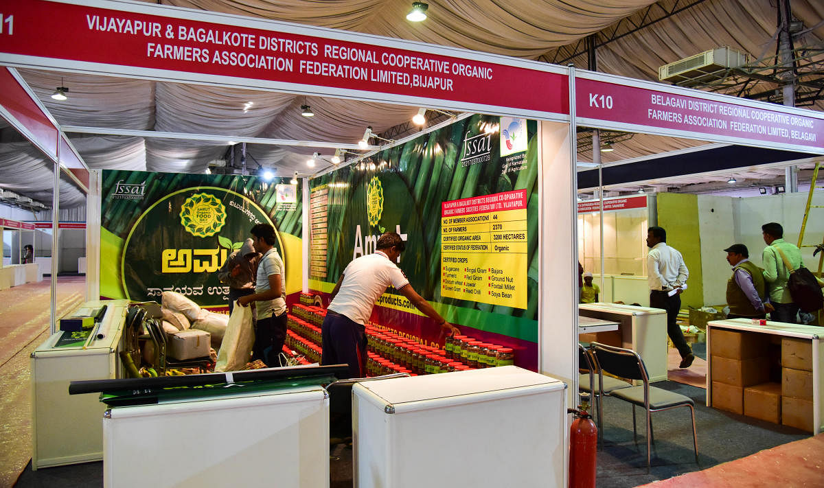 Preparation going on for the International Trade fair, Organic and Millet 2018, at Bangalore Palace on Thursday. Photo/ B H Shivakumar