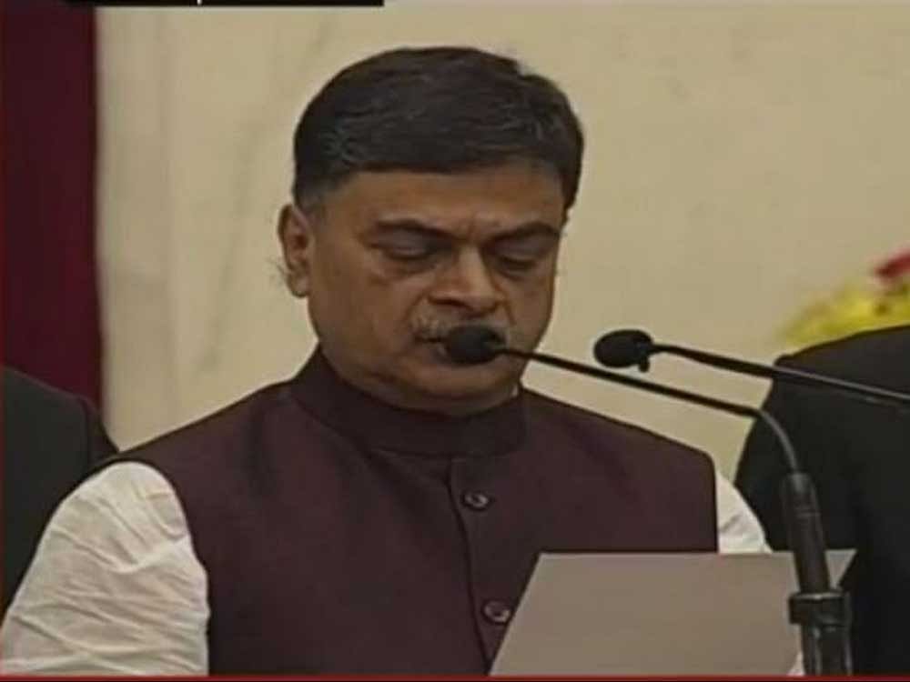 Union Minister of State (MoS) for Power R K Singh. Image Courtesy: Twitter