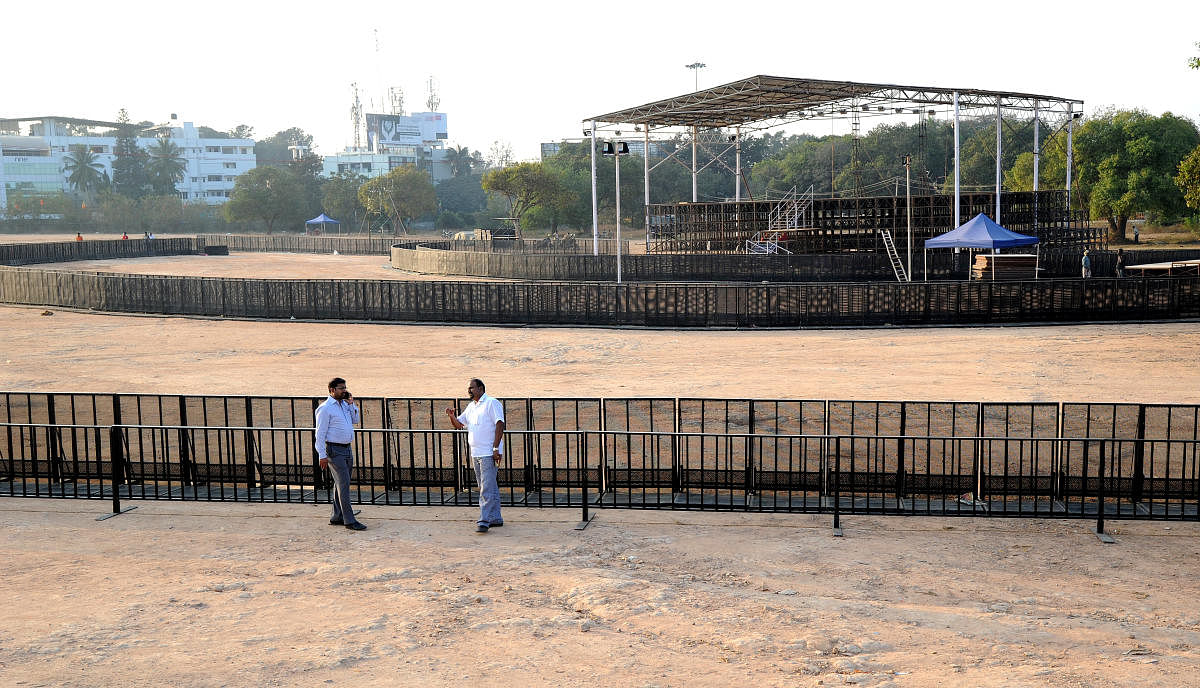 Preparation of stage and other arrengement being progress for the priminister Narendra Modi's programme of parivarthana rally which is to be happning on February 4th at Bengaluru Palace grounds in Bengaluru on Monday. Photo Srikanta Sharma R.