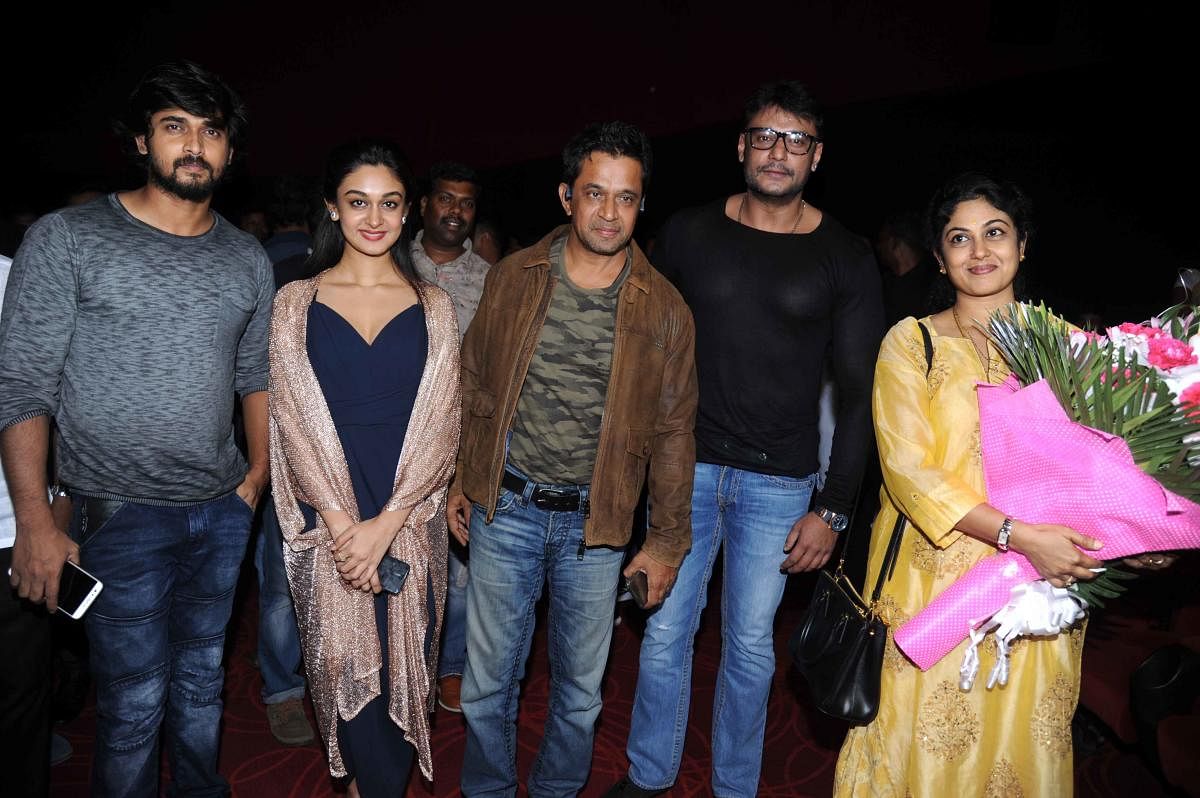(From left) Chandan, Aishwarya, Arjun, Darshan and Niveditha duringthe special screening of 'Prema Baraha'.