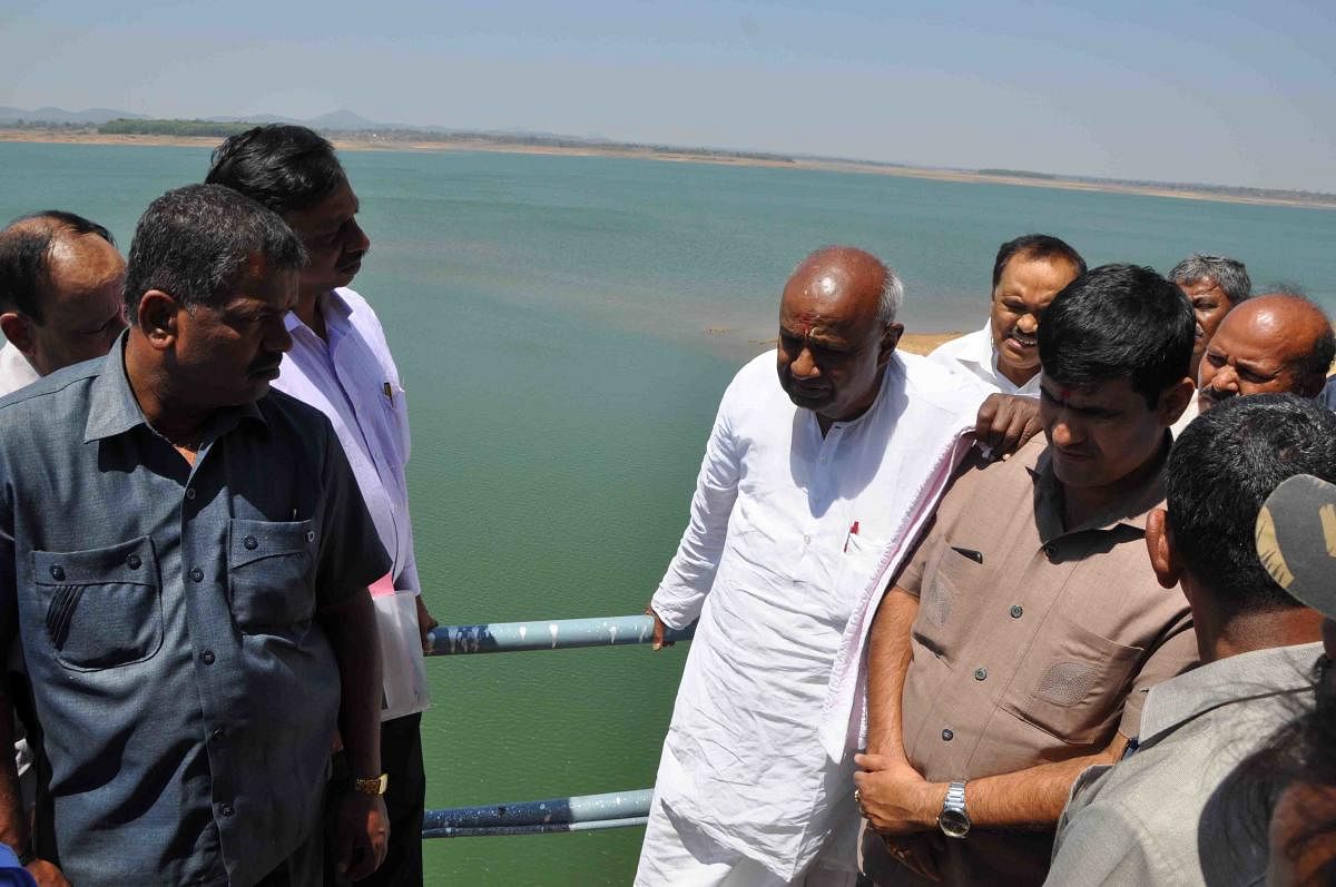 Former prime minister H D Deve Gowda during his visit to Hemavathi dam, at Gorur, Hassan district on Friday.