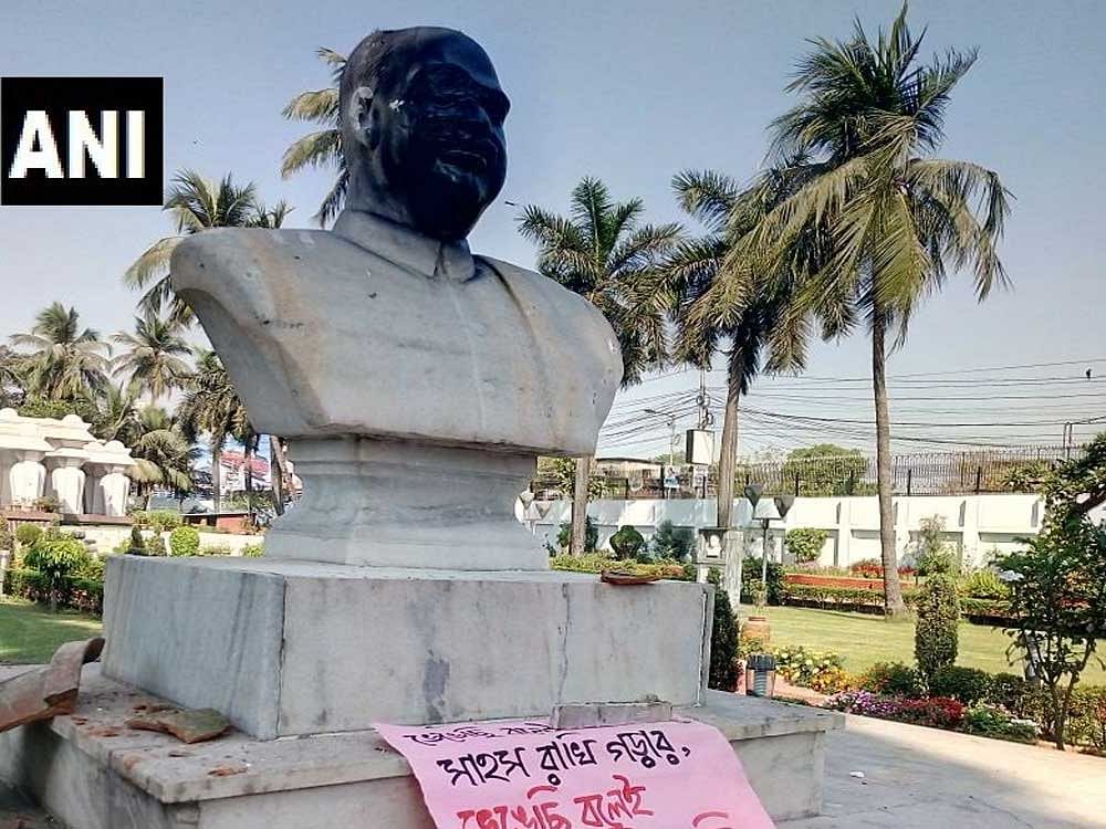 The statue was found partially damaged and its face blackened. A poster was also found from the spot with the word 'radicals' written on it. ANI Photo