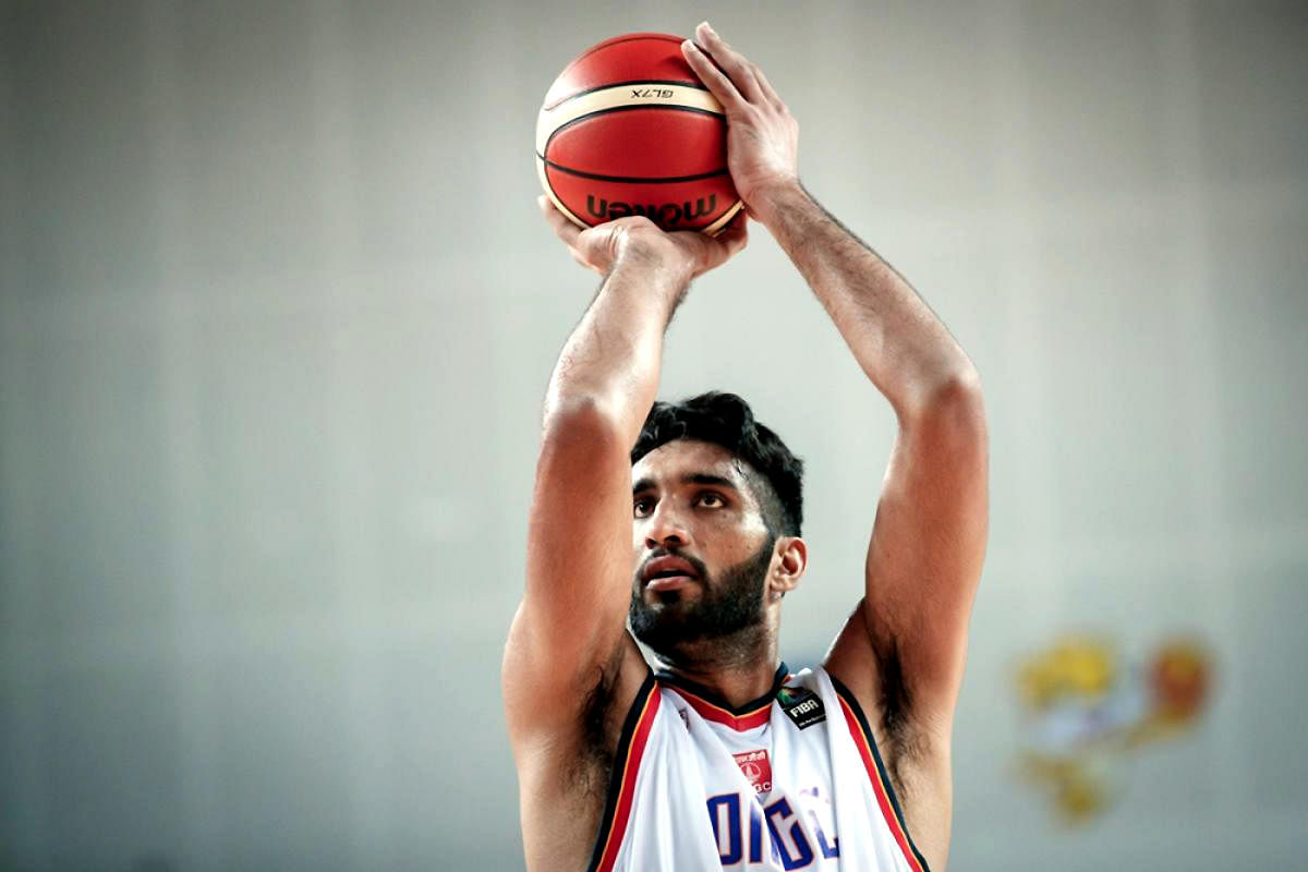 Aiming high Amritpal Singh plays for Sydney Kings in the Australian NBL.