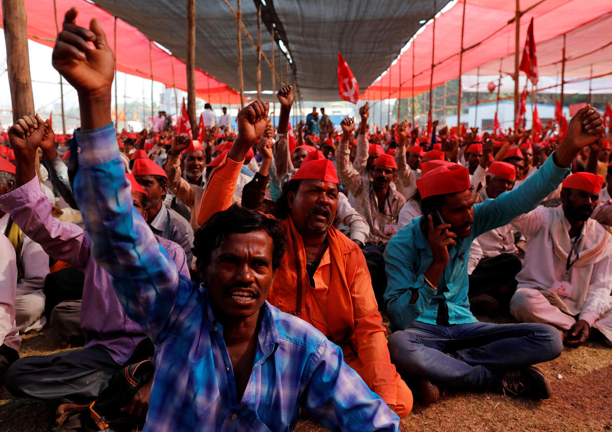 Farmers shout slogans against the government at a rally organised by All India Kisan Sabha (AIKS) in Mumbai, India March 12, 2018. REUTERS