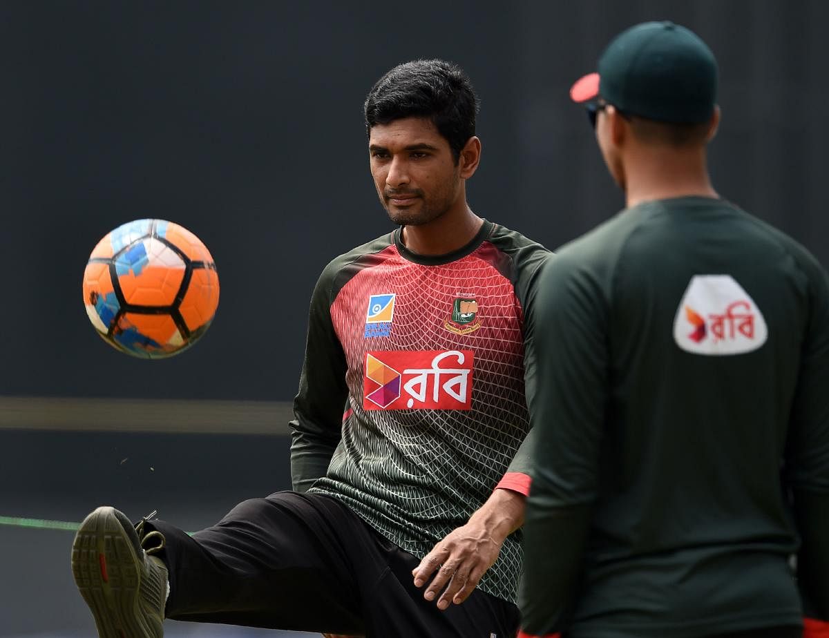 Bangladesh captain Mahmudullah (left) wants his team to be smart and take calculative risks. AFP