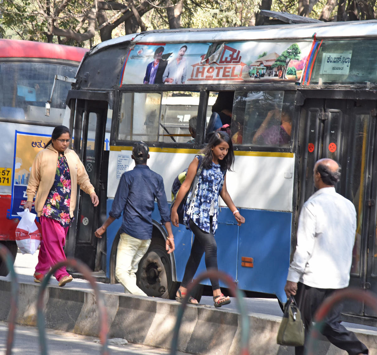 BMTC app lets you book tickets, cabs