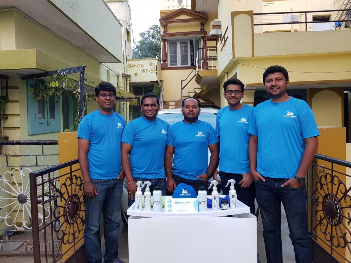Chetan Somashekar, Vikas Raj, Shardha Prasad, Sachin Srikanth and Ganesh Prasad, who have developed the technology to save water while cleaning cars.