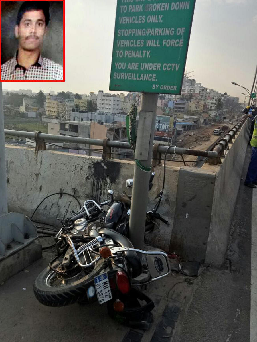 Two software engineers were killed in separate accidents on Hosur Road elevated express highway on Friday in Southeast Bengaluru. DH PHOTO