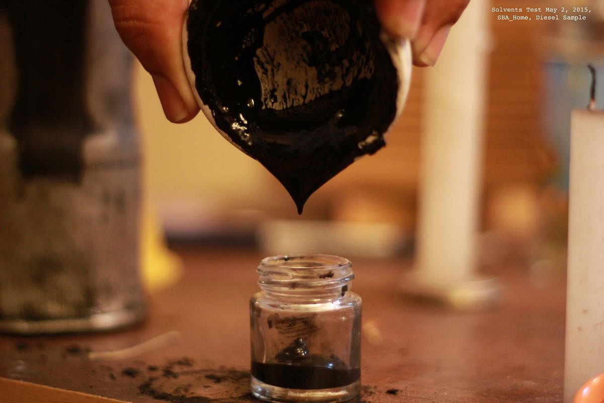 Graviky Labs makes ink from soot generated by cars.