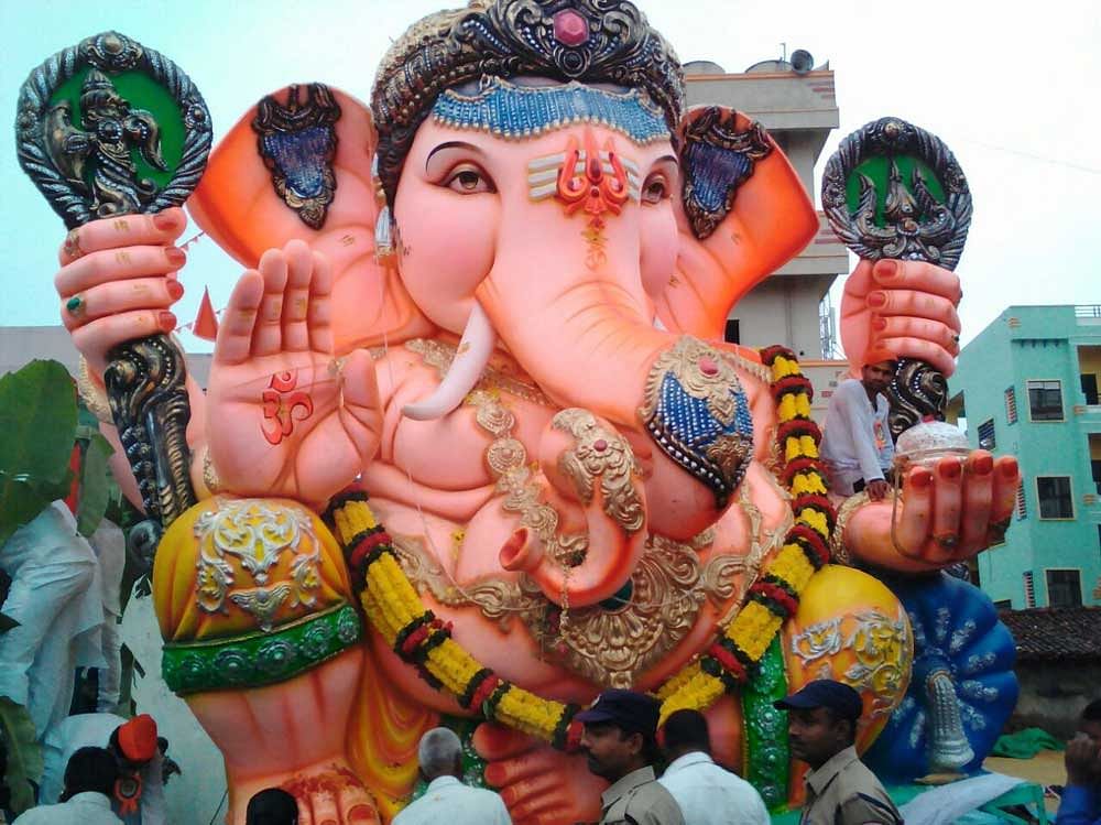 During Ganesha Chaturthi, we were warned by our elders against seeing the moon to avoid incurring the wrath of the lord, whom the poor innocent moon had inadvertently antagonised. (DH file photo)