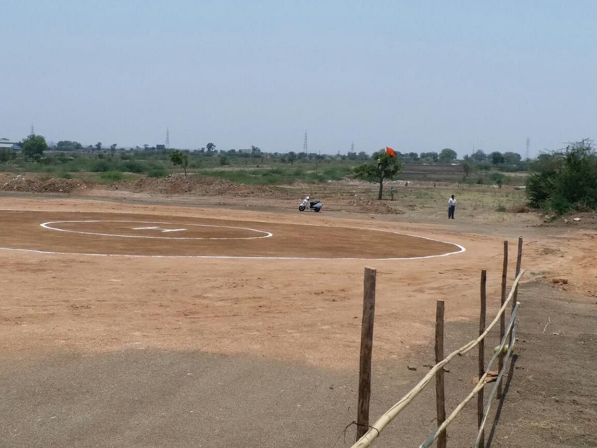 A makeshift helipad for the landing of BJP president Amit Shah's chopper built on Uchanuru Road on the outskirts of Ilkal in Bagalkot district.