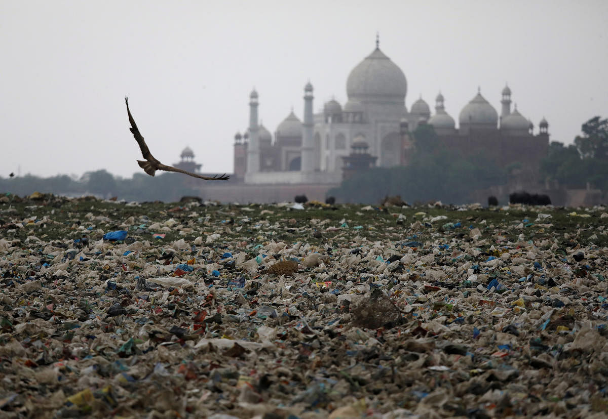 Garbage is seen on the polluted banks of the river Yamuna near the historic Taj Mahal in Agra, India, May 19, 2018. (REUTERS/Saumya Khandelwal)