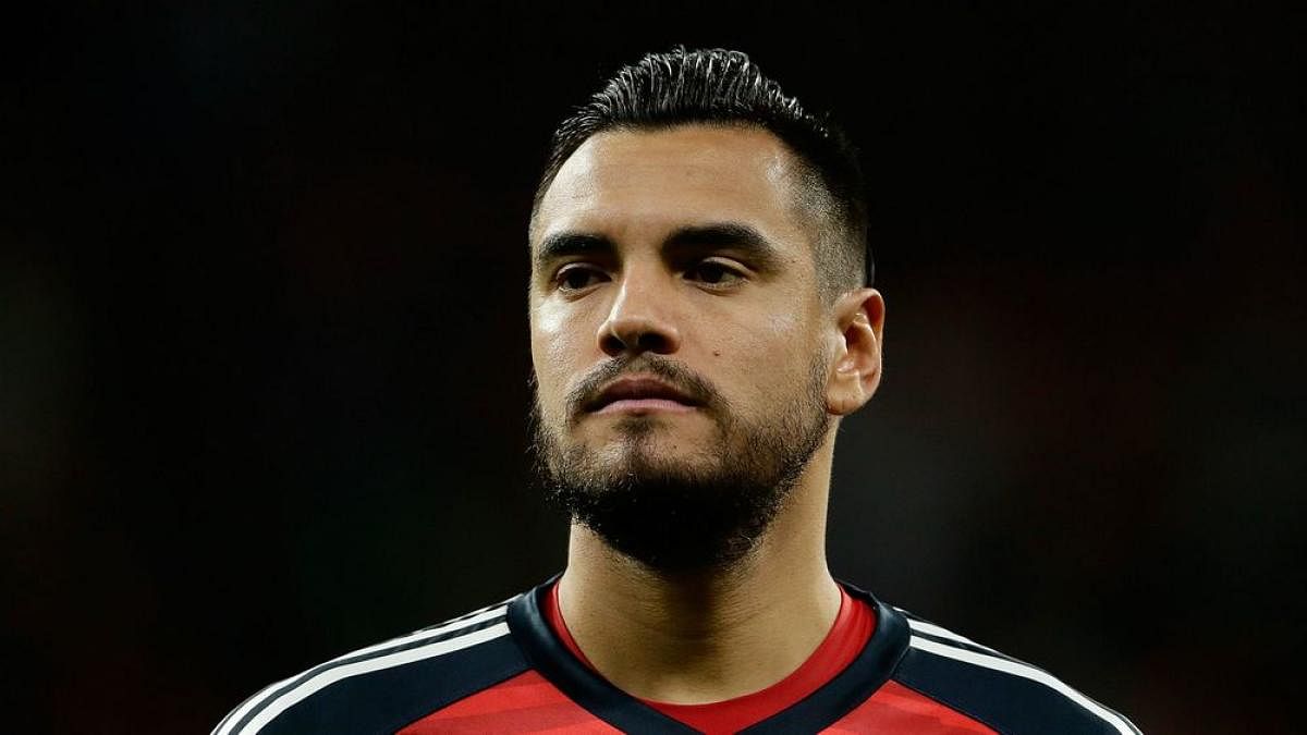 Sergio Romero was ruled out of the Argentina squad due to a knee injury. 