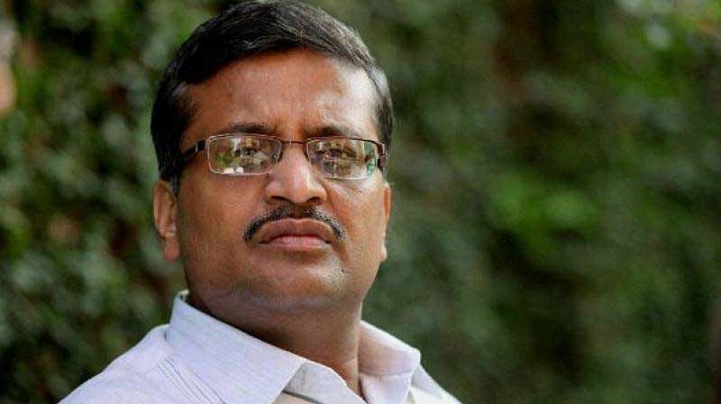The Centre has moved the Delhi High Court against a CIC order asking it to inform whether IAS officer Ashok Khemka, known for cancelling Sonia Gandhi's son-in-law Robert Vadra's alleged illegal land deal in Gurgaon, was considered for the post of joint secretary in the Centre. PTI file photo