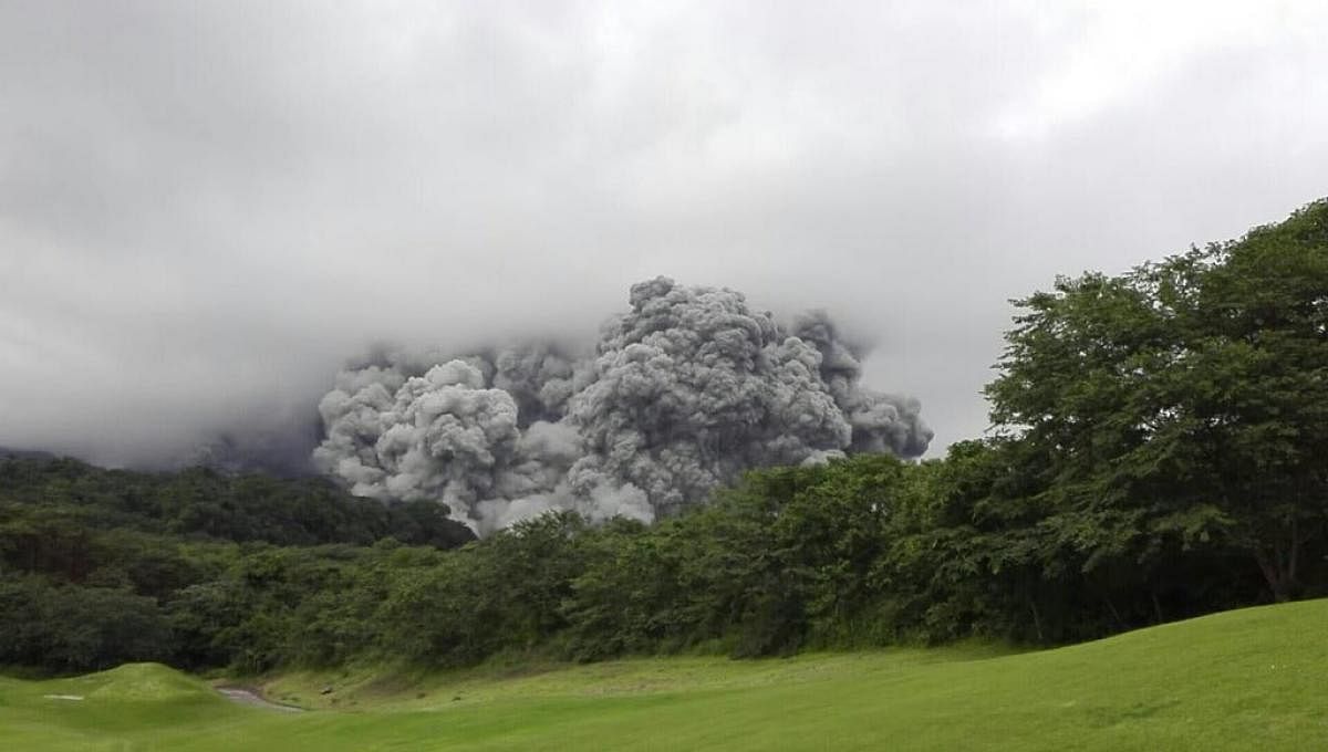 National Disaster Coordinator Sergio Cabanas said an undetermined number of people were missing following yesterday's eruption of the Volcan de Fuego, Spanish for "volcano of fire," which lies 44 kilometres (27 miles) from Guatemala City. (Credit: Twitter