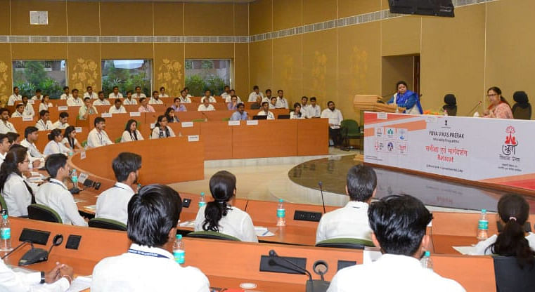 Through this internship programme, the youth, termed as 'Yuva Vikas Preraks', constantly communicate with people and make them aware of the various welfare schemes. They become the link between the government and the public. DH Photo