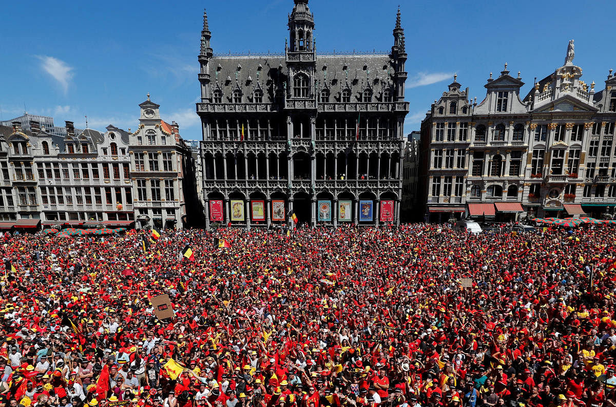  Several thousands of Belgians turned up at the Brussels' Grand Place to give their football team a grand welcome. Reuters