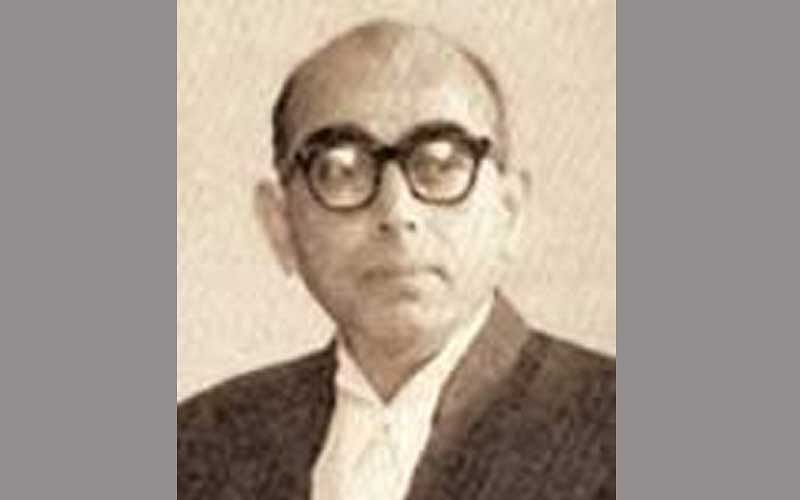 Justice Ray's appointment by the then Indira Gandhi regime, superseding three senior judges of the top court -- Justices Jaishanker Manilal Shelat, A N Grover and K S Hegde, was viewed as an attack on the independence of the judiciary.