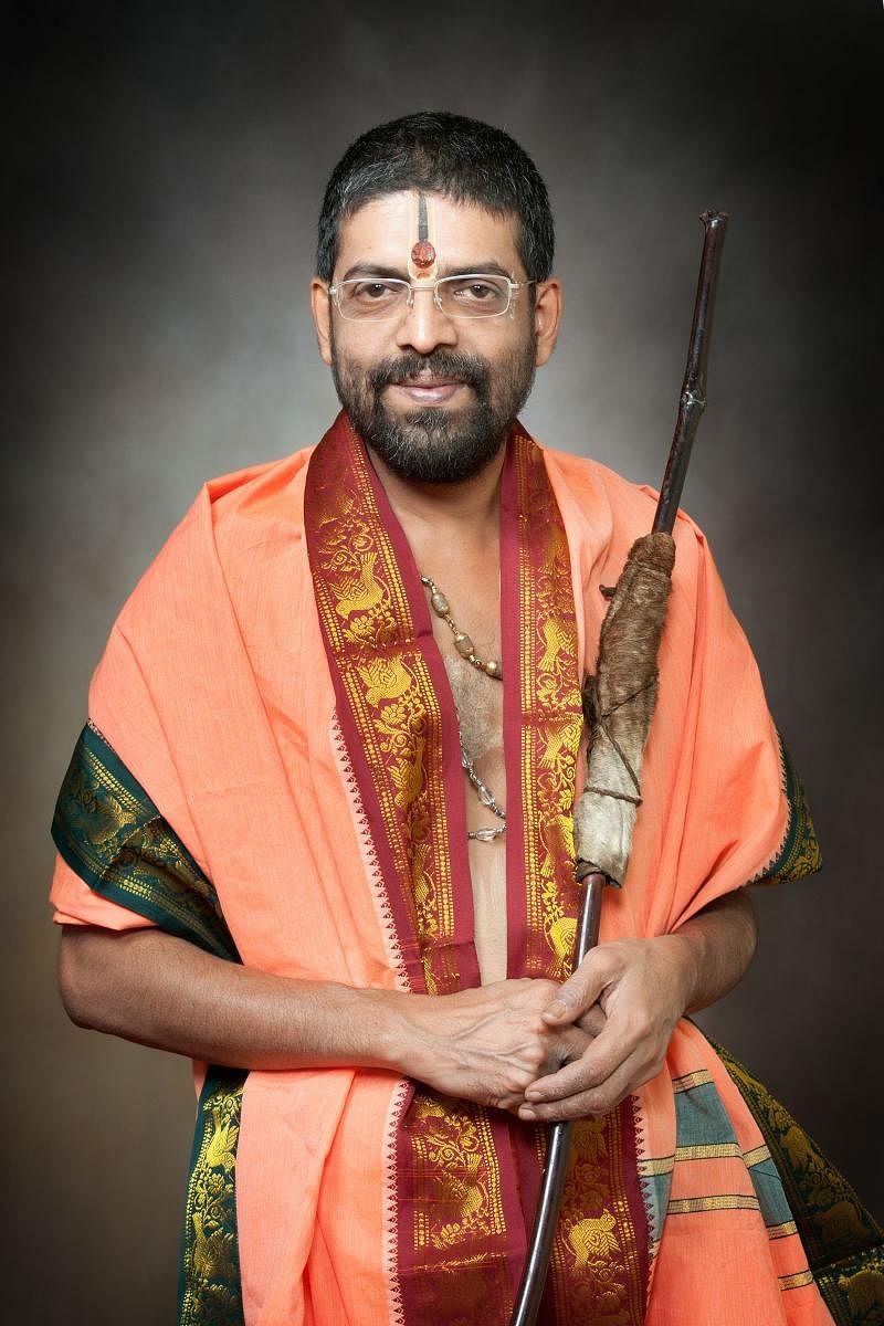 Shiroor Mutt seer Lakshmivara Theertha Swami
