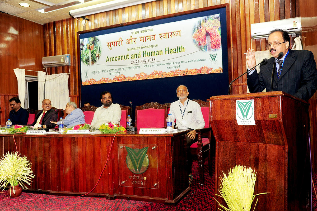 Nitte Deemed to be University Vice Chancellor Dr Satheesh Kumar Bhandary speaks at an interactive workshop on arecanut and human health organised by CPCRI in Kasargod on Tuesday.