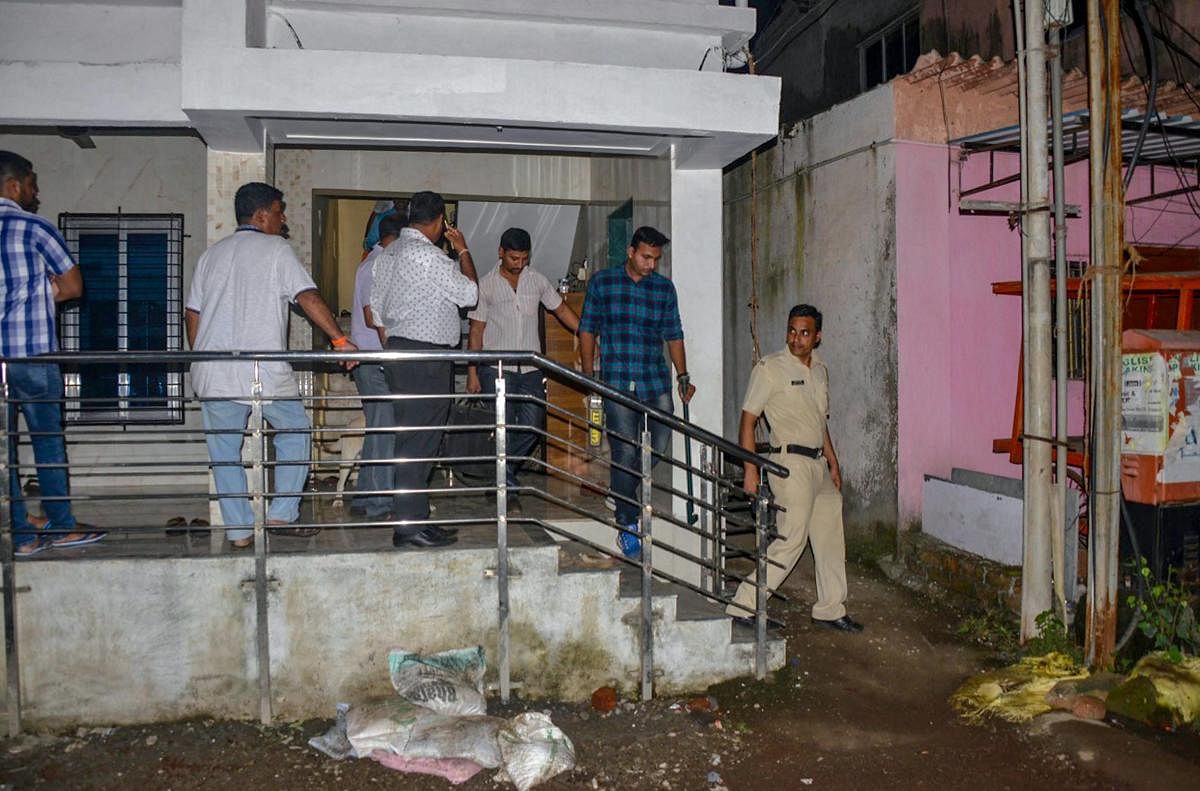Maharashtra Anti-Terrorism Squad (ATS) raids the house of a Sanatan Sanstha member Vaibhav Raut at Nalasopara, in Palghar on Friday, August 10, 2018. (PTI Photo)