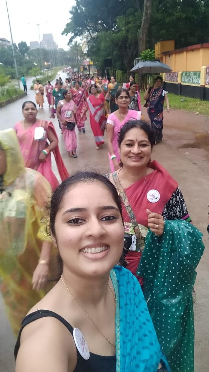 Saree-clad women run to shatter social inhibitions relating to age and attire, in Mangaluru, on Sunday. (Photo: Special Arrangement)