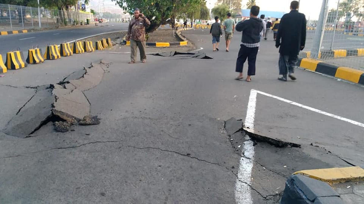 A crack emerges on a road at Kayangan Port after an earthquake hit Lombok, Indonesia, August 20, 2018, in this picture obtained from social media. (Bayu Wiguna/via REUTERS)